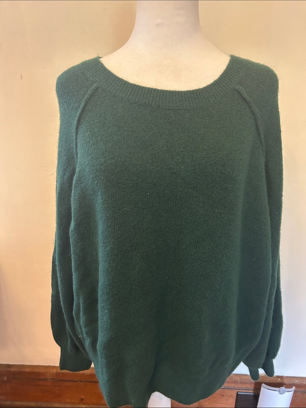 Vince Camuto Women's Forest Green Cozy Knit Sweater Size L EUC